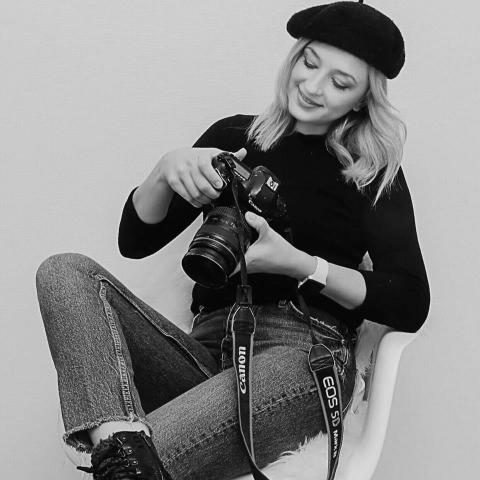 Meet the wonderful Sla Karvounis Copenhagen wedding photographer and Hair and Make up artist