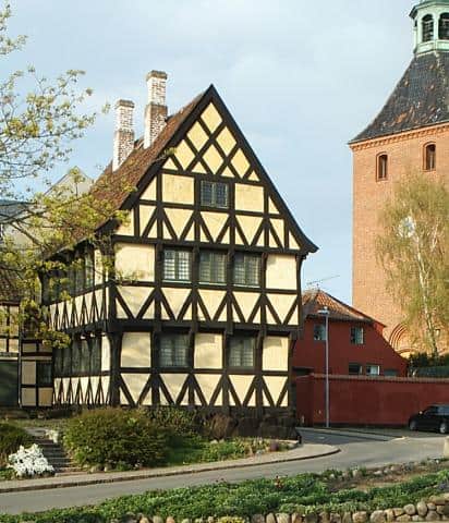 Museum panoramio Niels Orbesen cropped