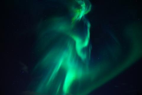 getting married and see the aurora borealis on your wedding day